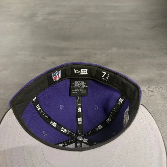 Hat‎ Club Baltimore Ravens New Era Cap 7 1/4 20th Anniversary Shield Crest Lamar - Picture 8 of 9